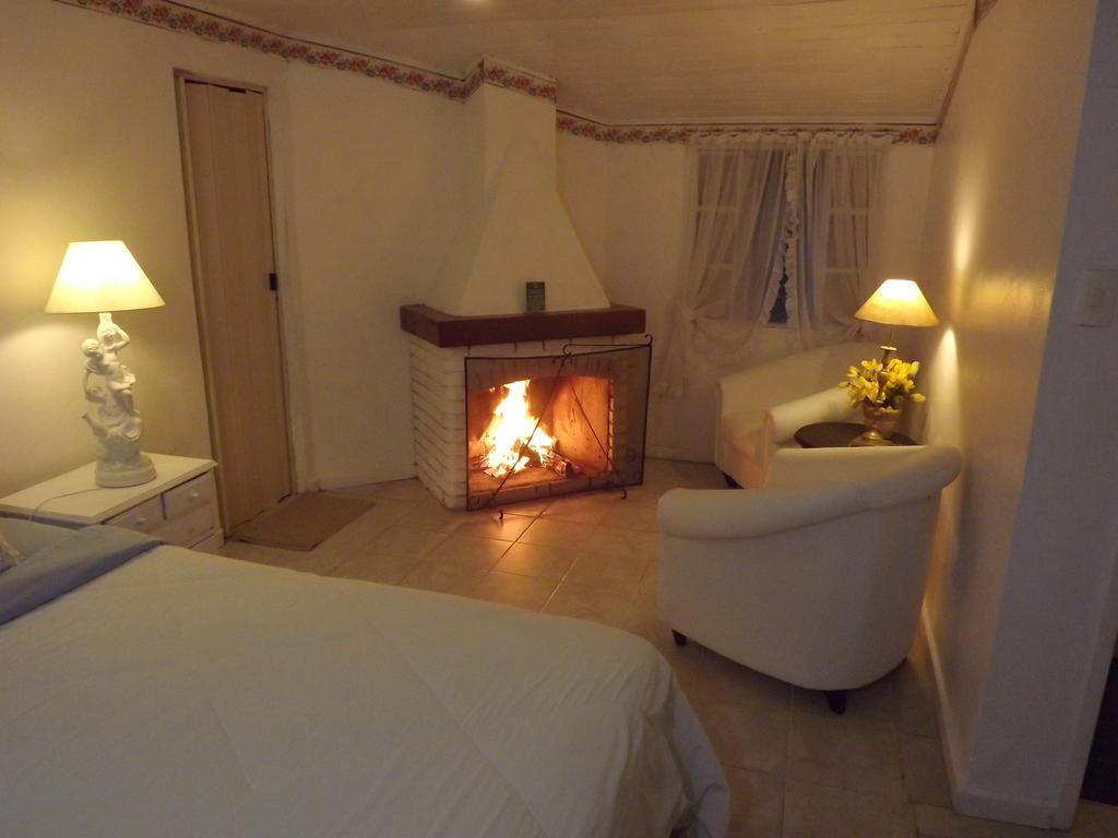 Hotel Vivenda Penedo เปเนโด ภายนอก รูปภาพ