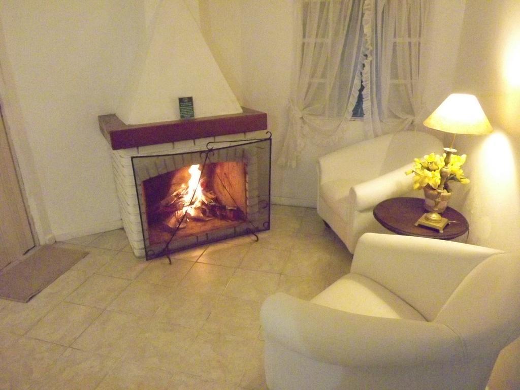 Hotel Vivenda Penedo เปเนโด ภายนอก รูปภาพ
