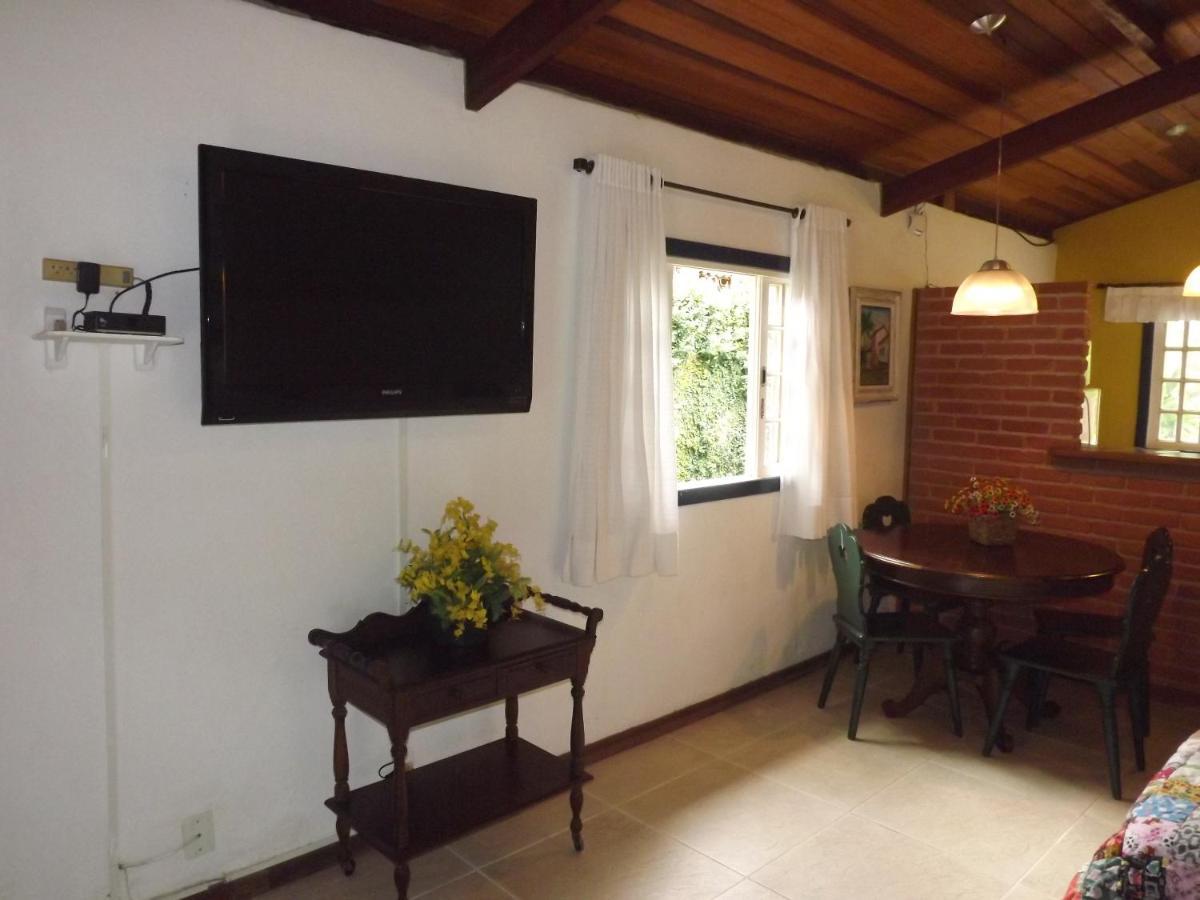 Hotel Vivenda Penedo เปเนโด ภายนอก รูปภาพ